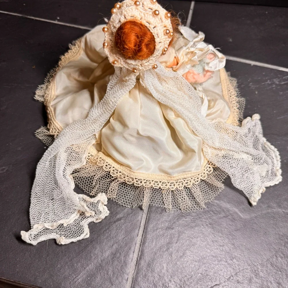 Vintage Red Hair Bride Doll Cream Satin‎ Lace Dress Pearl Crown 7 Inch 1950s